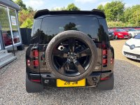 LAND ROVER DEFENDER 110