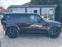 LAND ROVER DEFENDER 110