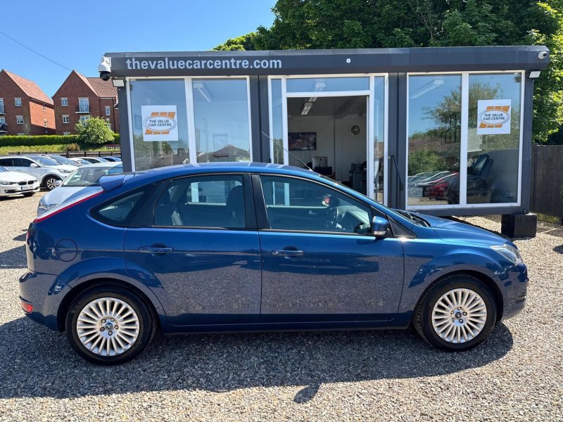FORD FOCUS