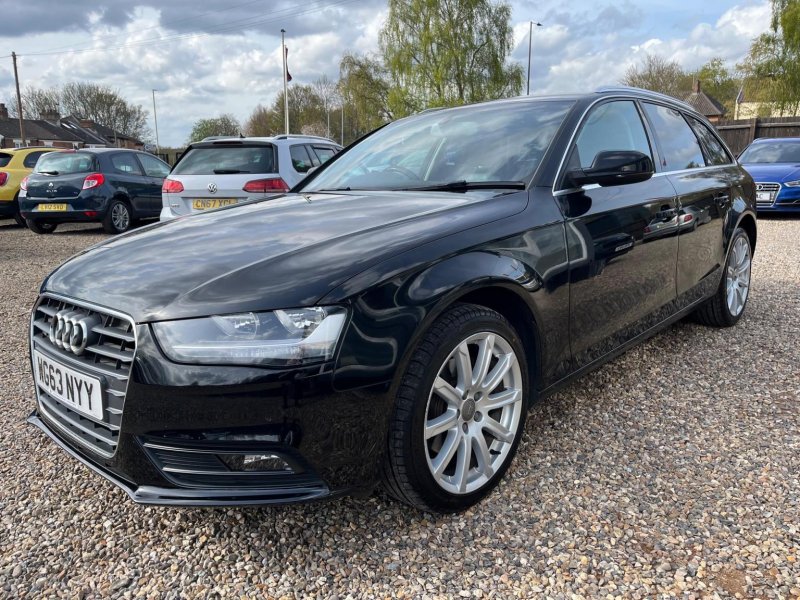 AUDI A4 AVANT