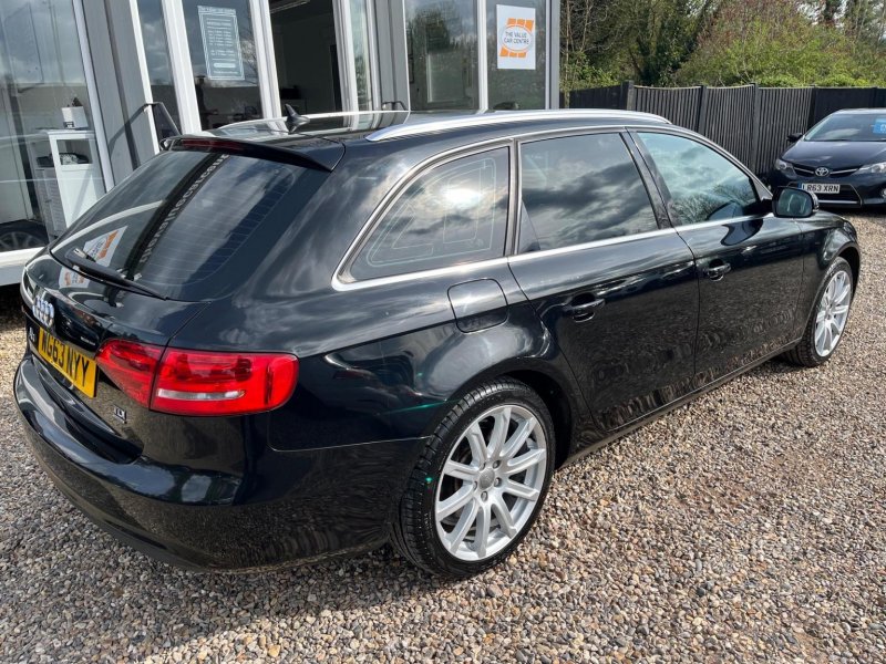 AUDI A4 AVANT