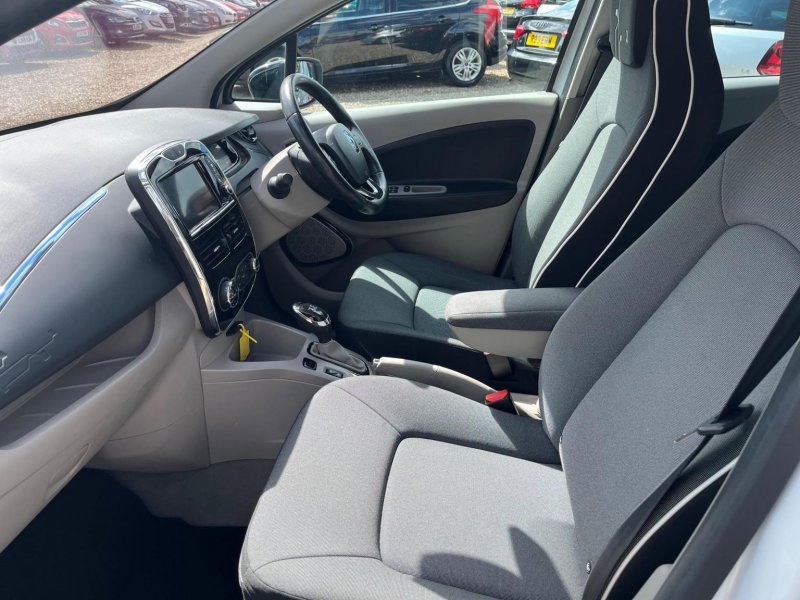 RENAULT ZOE