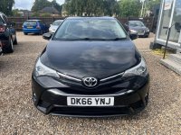 TOYOTA AVENSIS