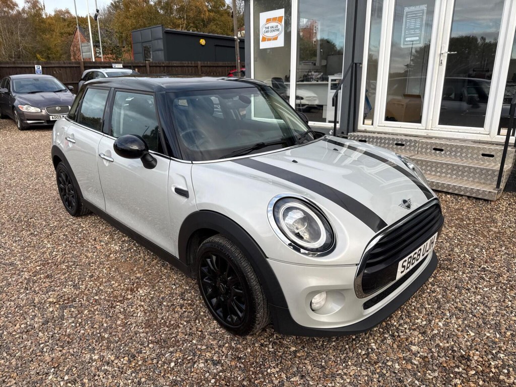2018 MINI HATCH