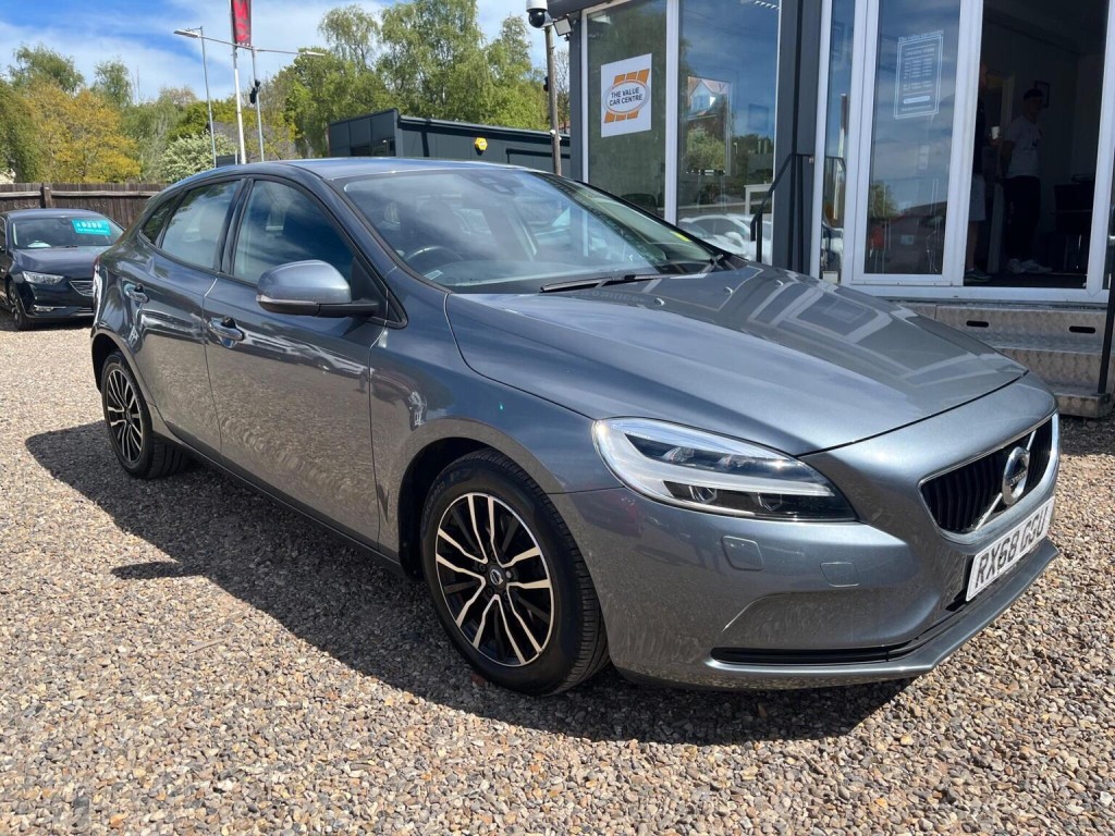 2018 Volvo V40